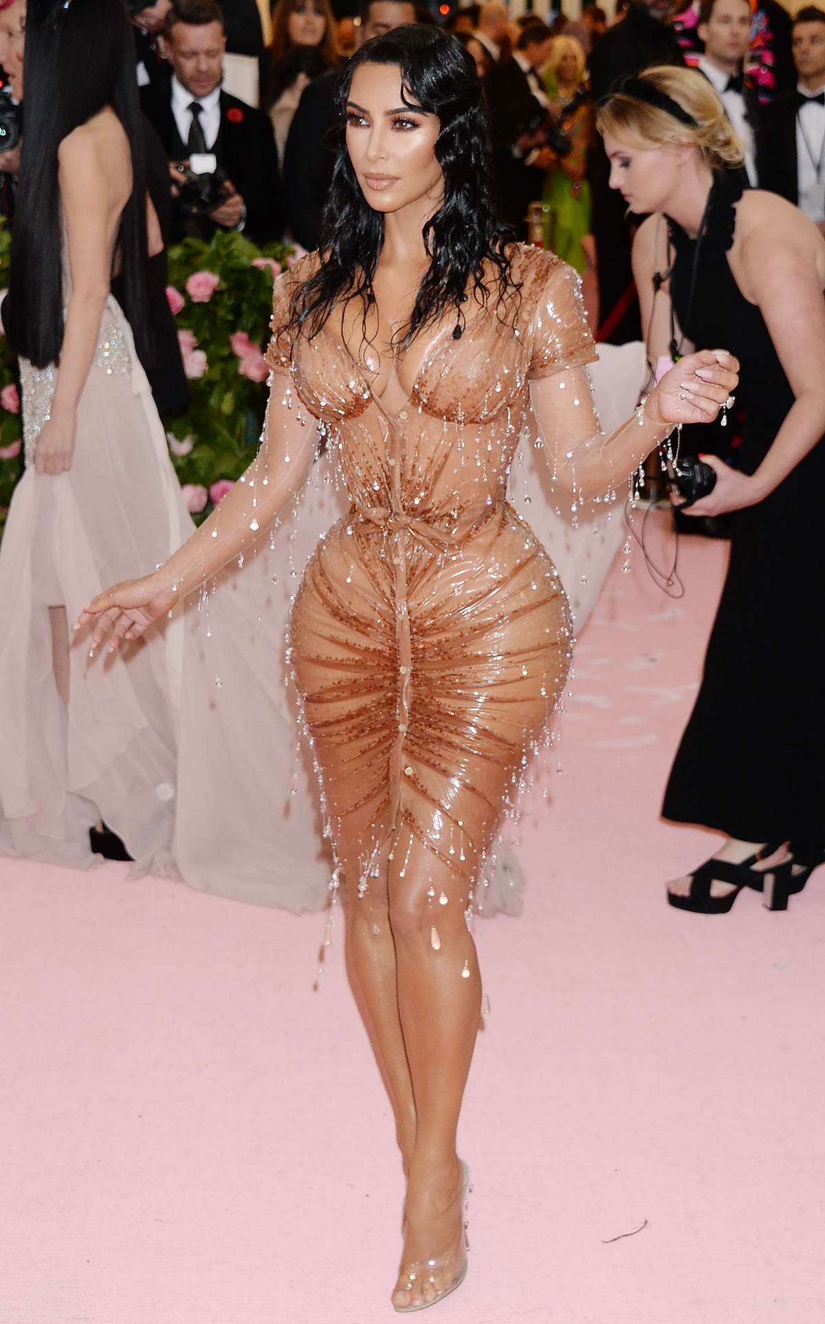 kim kardashian attends the 2019 met gala celebrating camp notes on