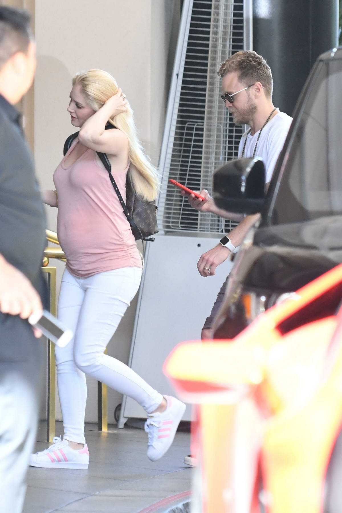 Heidi Montag Out For Lunch in West Hollywood May 1, 2009 – Star Style