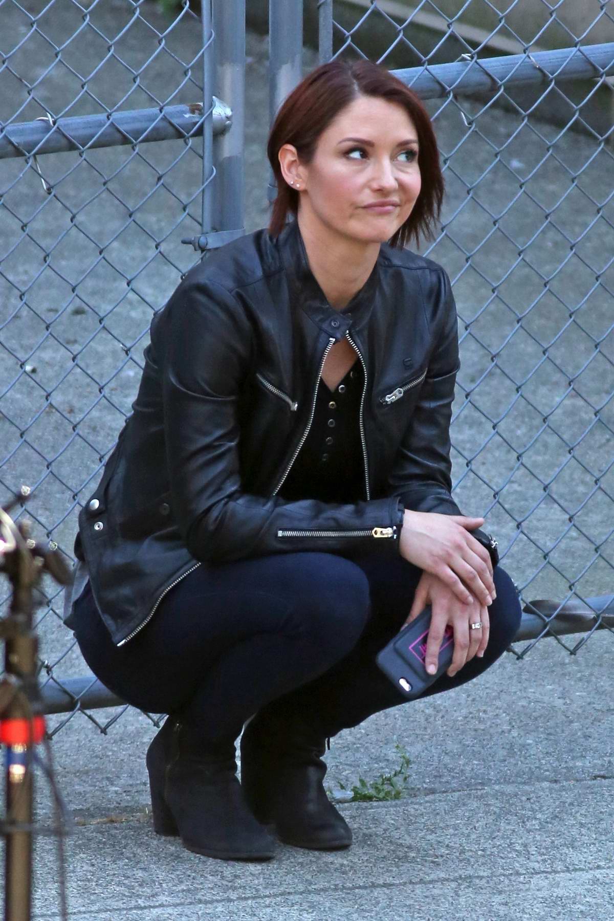 chyler leigh on location shooting supergirl in new westminster  canada-270717_1