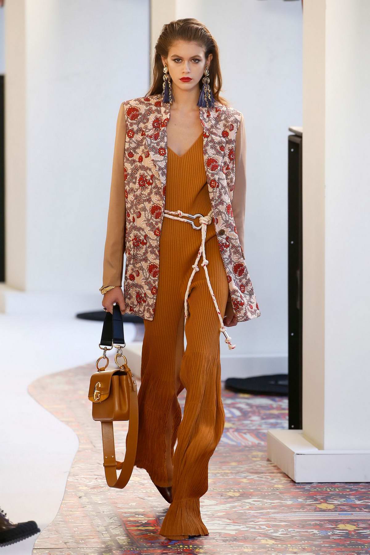 Kaia Gerber walks the runway for the Chloe Show during Paris Fashion ...