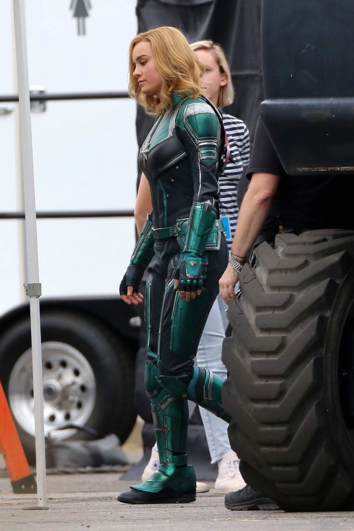 brie larson suits up to re-shoot scenes for 'captain marvel' in los