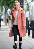 Kristen Bell steps out make-up free to grab a fresh juice in Los Feliz, California