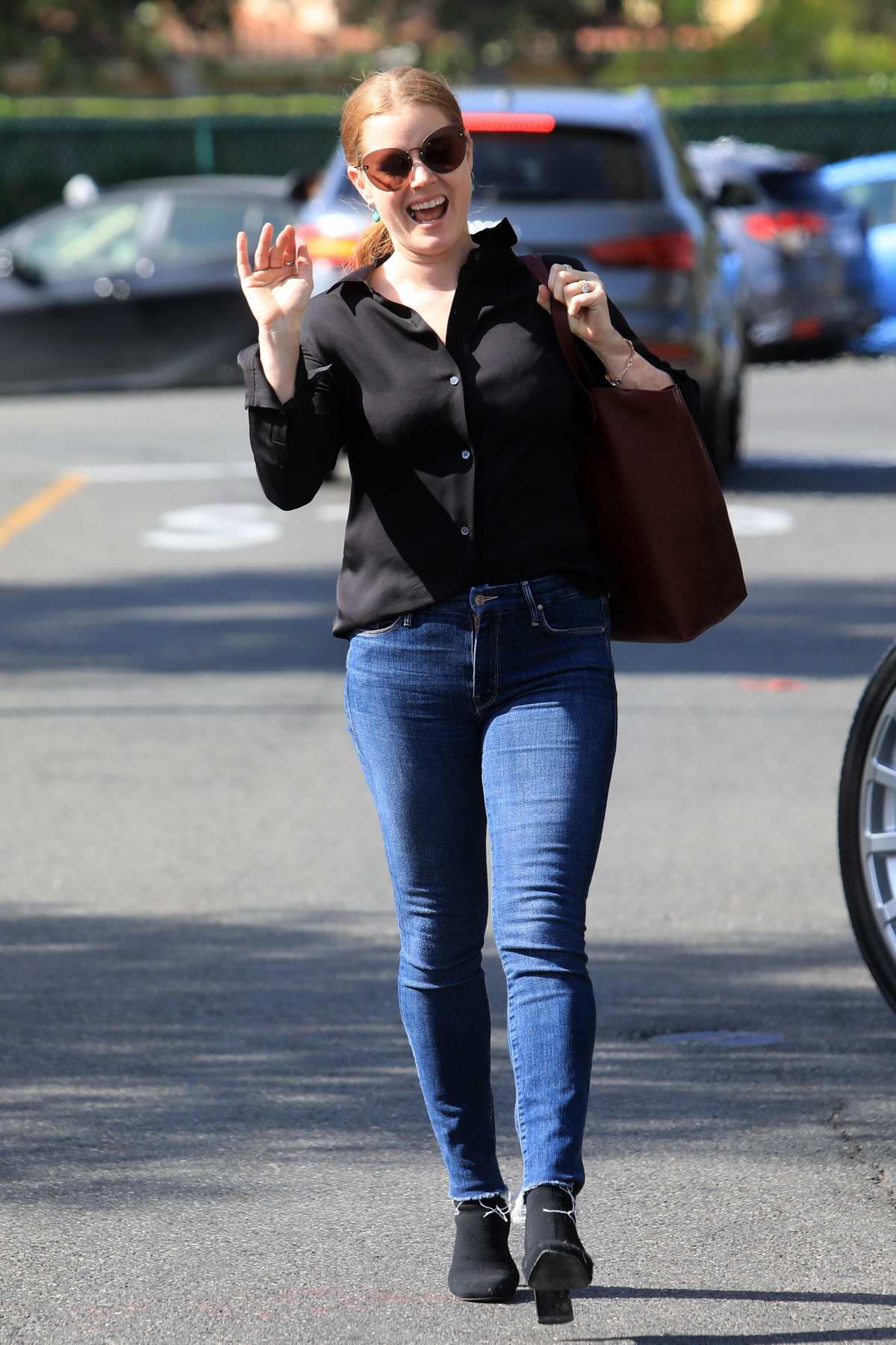 Amy Adams opts for a casual tee, jacket and leggings while stepping out in  Beverly Hills