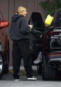SPOTTED: Justin Bieber & Hailey Baldwin in Los Angeles – PAUSE
