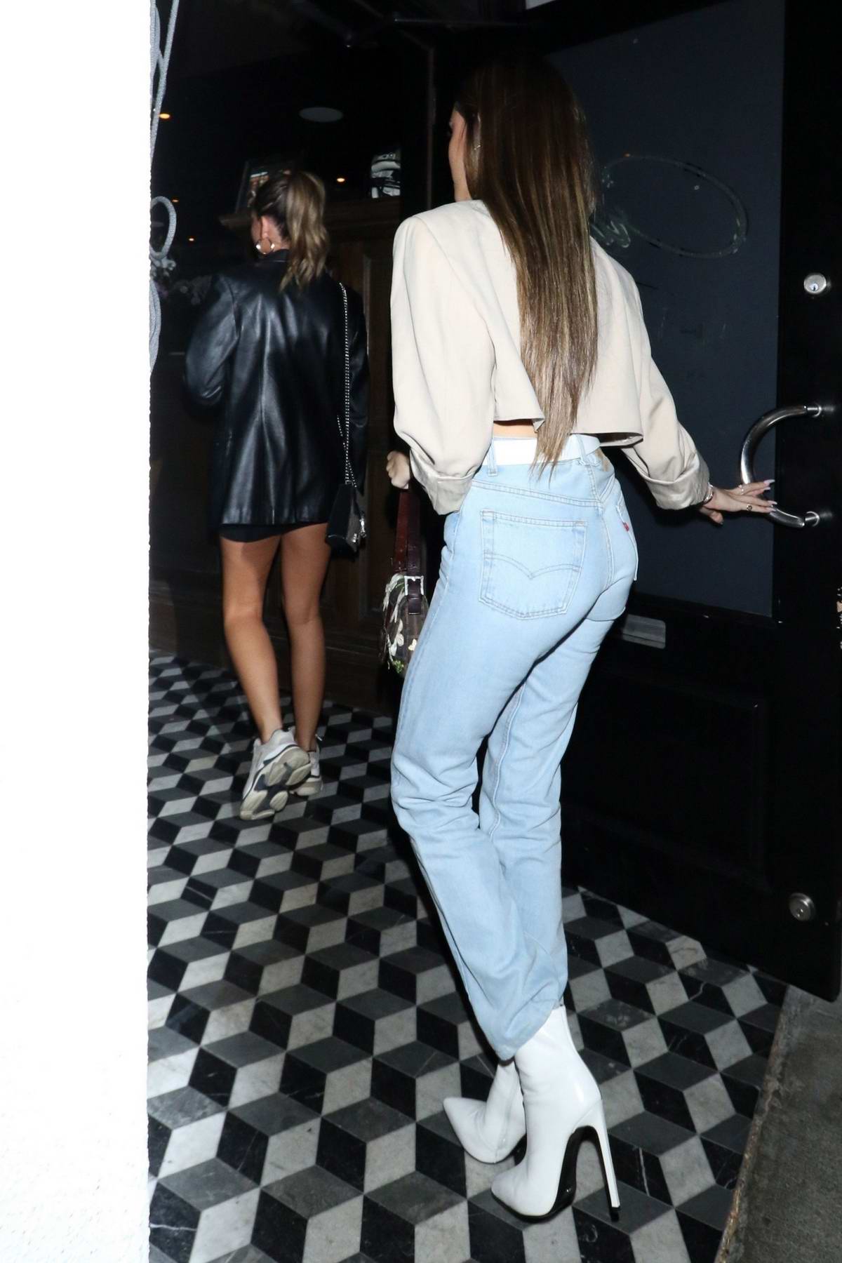 Madison Beer Arrives For Dinner With Blake Griffin At Craig S Restaurant In West Hollywood Los Angeles 120619 4