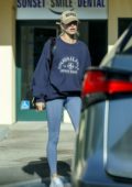 hailey bieber rocks a blue sweatshirt and grey leggings as she attends a  hot yoga class in los angeles-121119_11