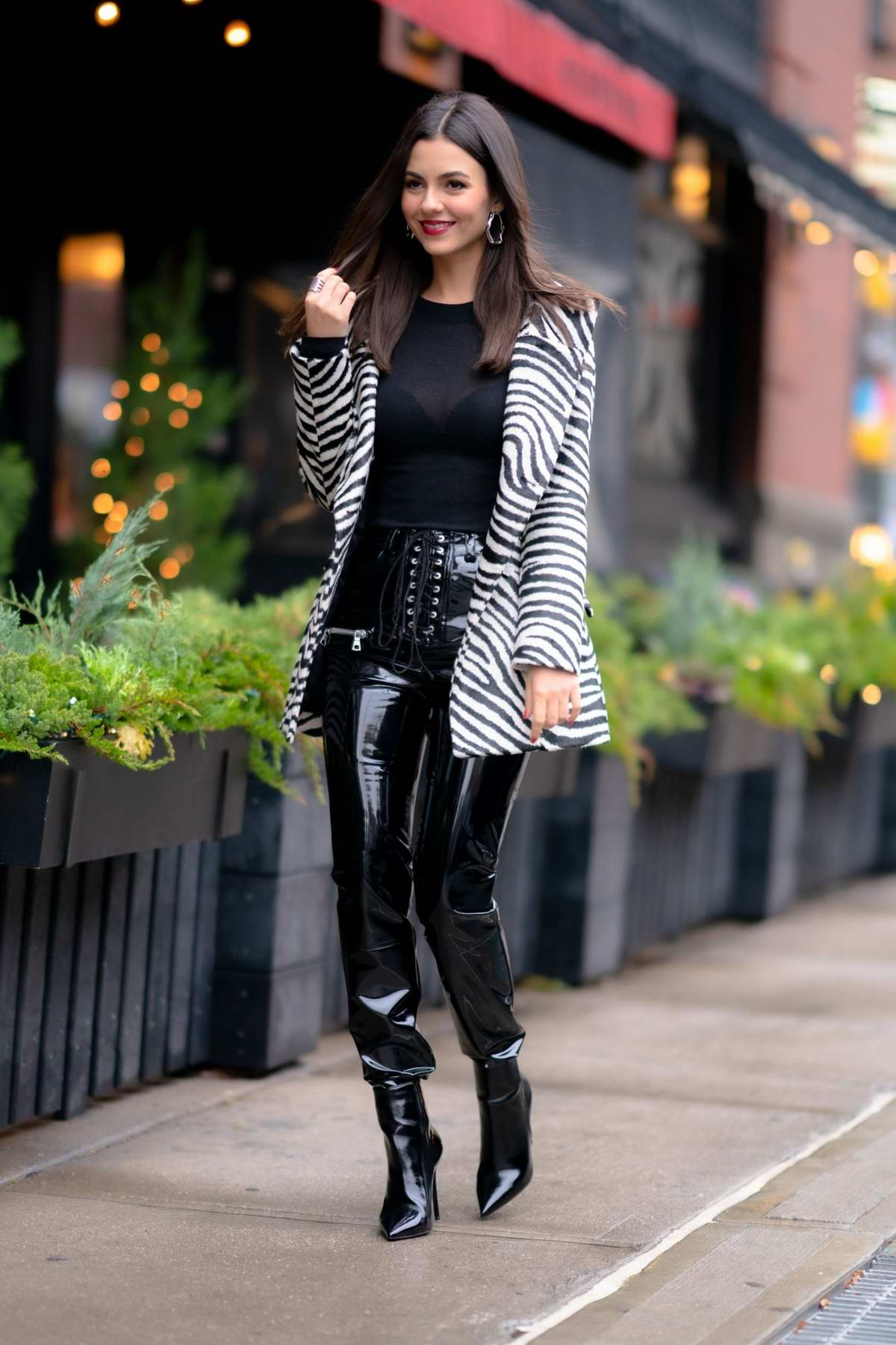victoria justice looks chic in an animal print blazer and black leather ...