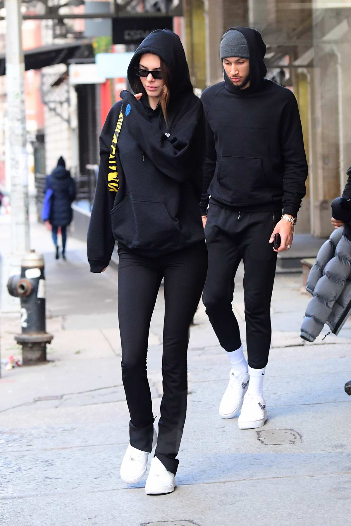 Kendall Jenner rocks black hoodie and leggings as she grabs lunch with Ben  Simmons at Bubby's in New York City