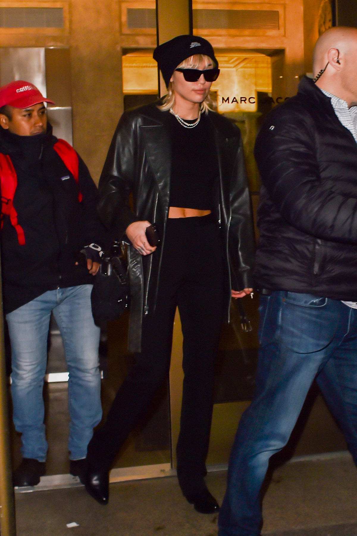Miley Cyrus dons all-black as she leaves Marc Jacobs head office after a  fashion fitting