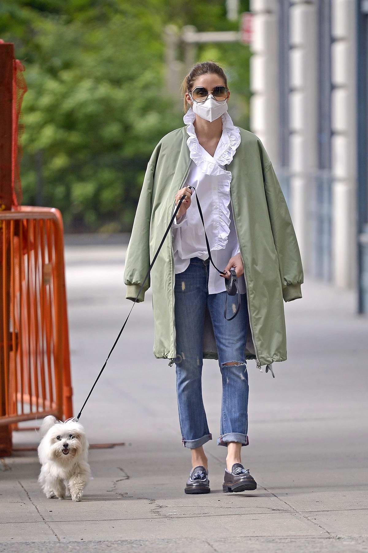 Olivia Palermo looks chic as she steps out to walk her pooch in New ...