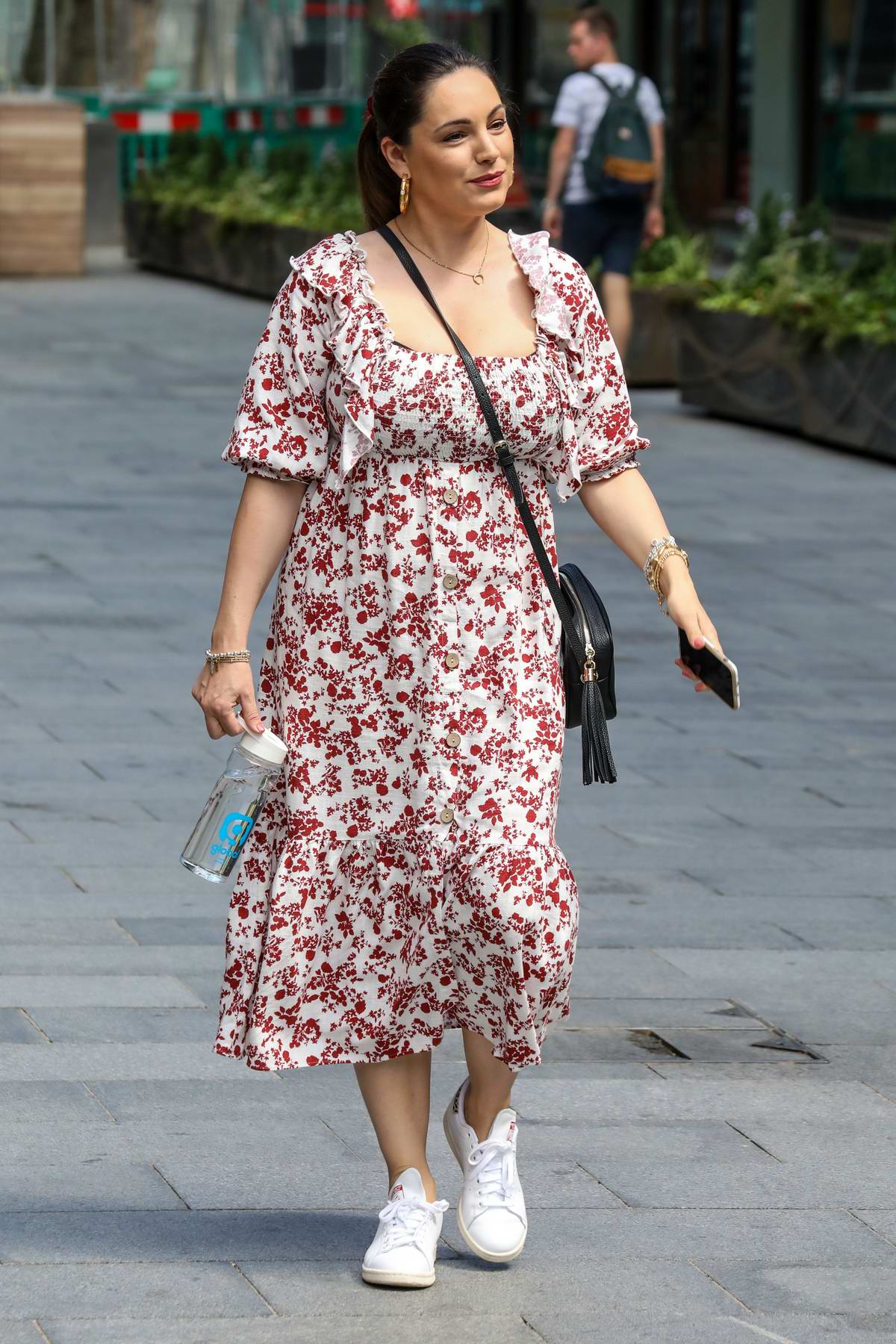 Kelly Brook looks pretty in a summer dress as she arrives at Global ...