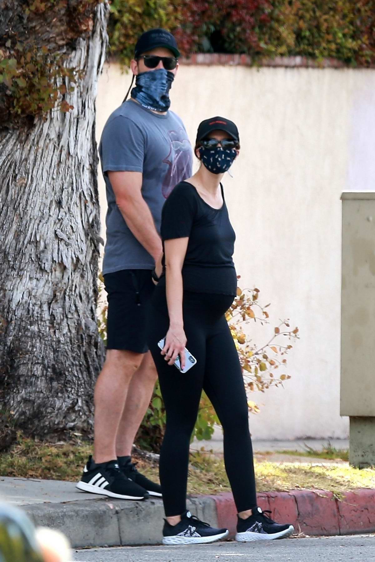 Katherine Schwarzenegger dons all-black while out for her daily walk with  Chris Pratt in Santa