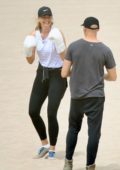 Maria Sharapova shows off her boxing skills during a workout session on the beach in Los Angeles