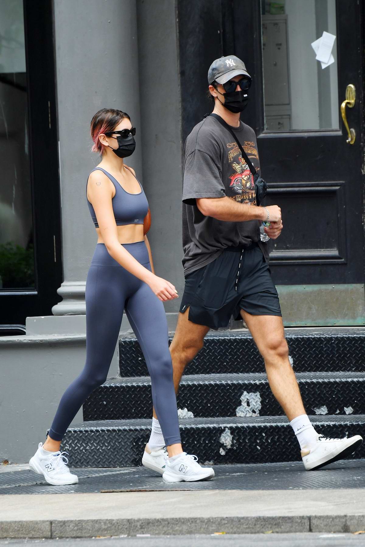 Kaia Gerber shows off her stunning figure while heading to the gym