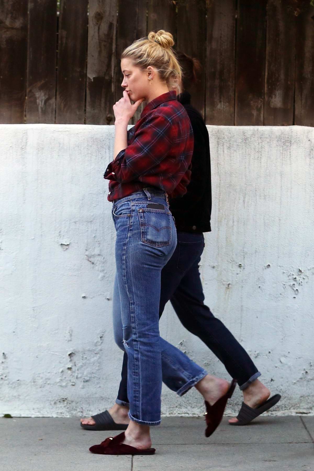 Amber Heard And Girlfriend Bianca Butti Step Out To See A Fire That Was Burning Close To Their Home In Los Angeles 110121 12