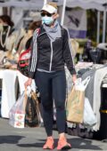 Sarah Michelle Gellar hits the farmers market with a friend in Brentwood, California