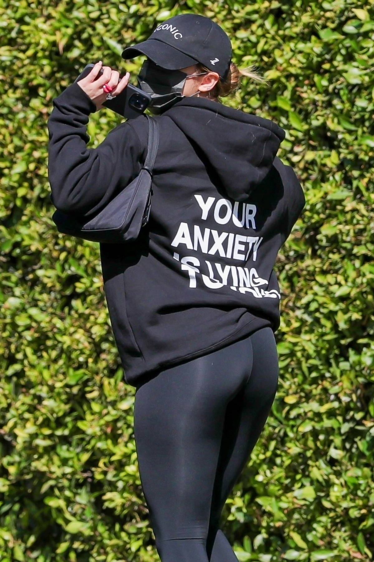 addison rae hits her morning pilates class wearing a black hoodie and ...