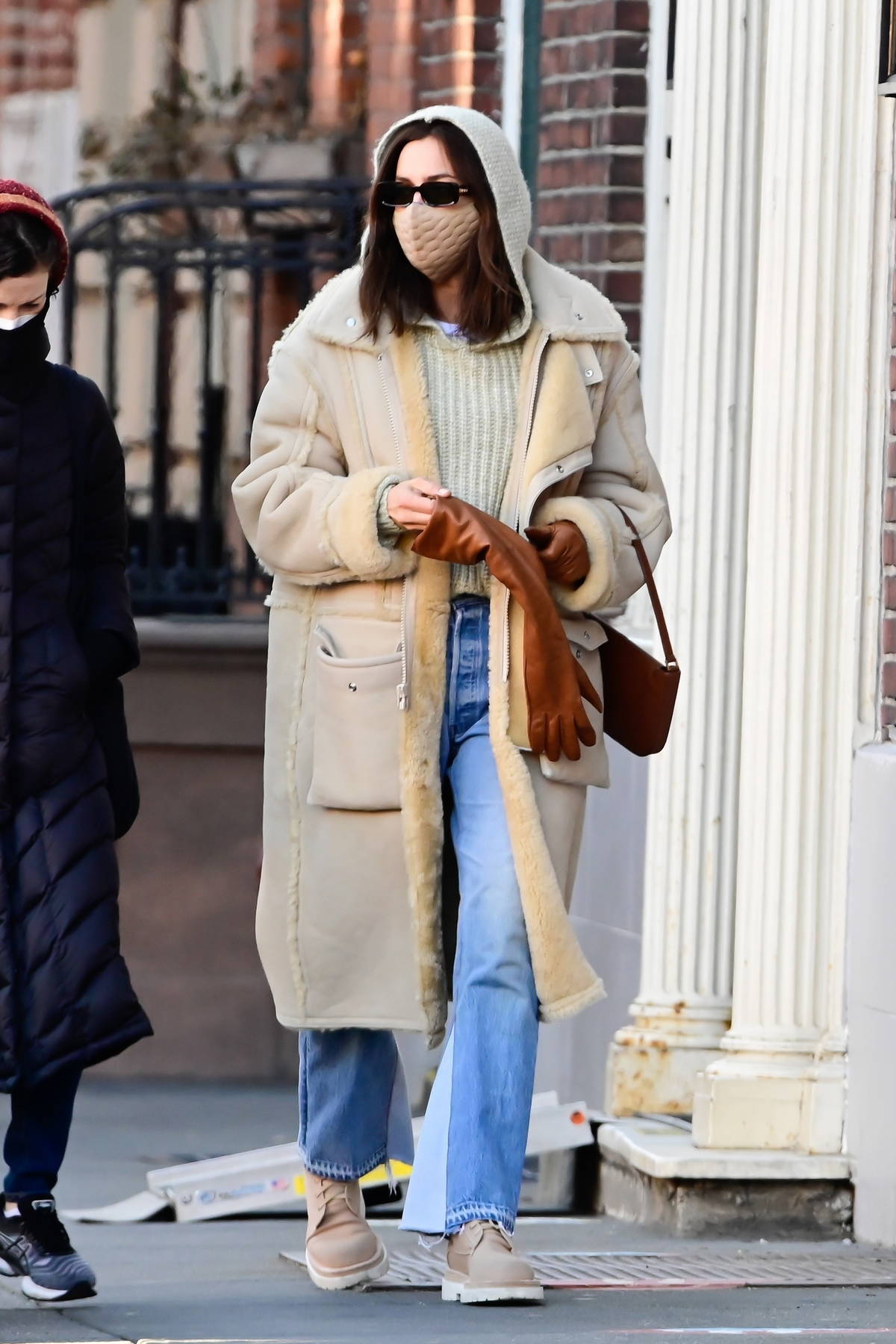 Irina Shayk Louis Vuitton Scarf  Irina shayk street style, Irina shayk,  Cold weather outfits