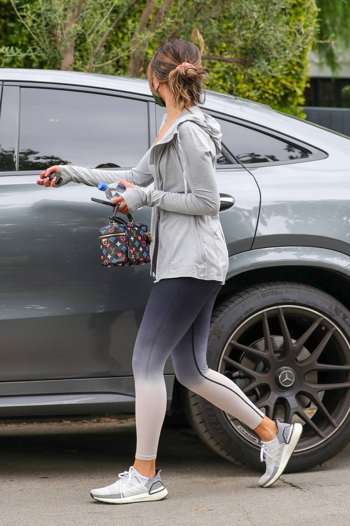Eiza Gonzalez stuns in skin-tight leggings and one-shoulder sports bra en  route to Pilates class