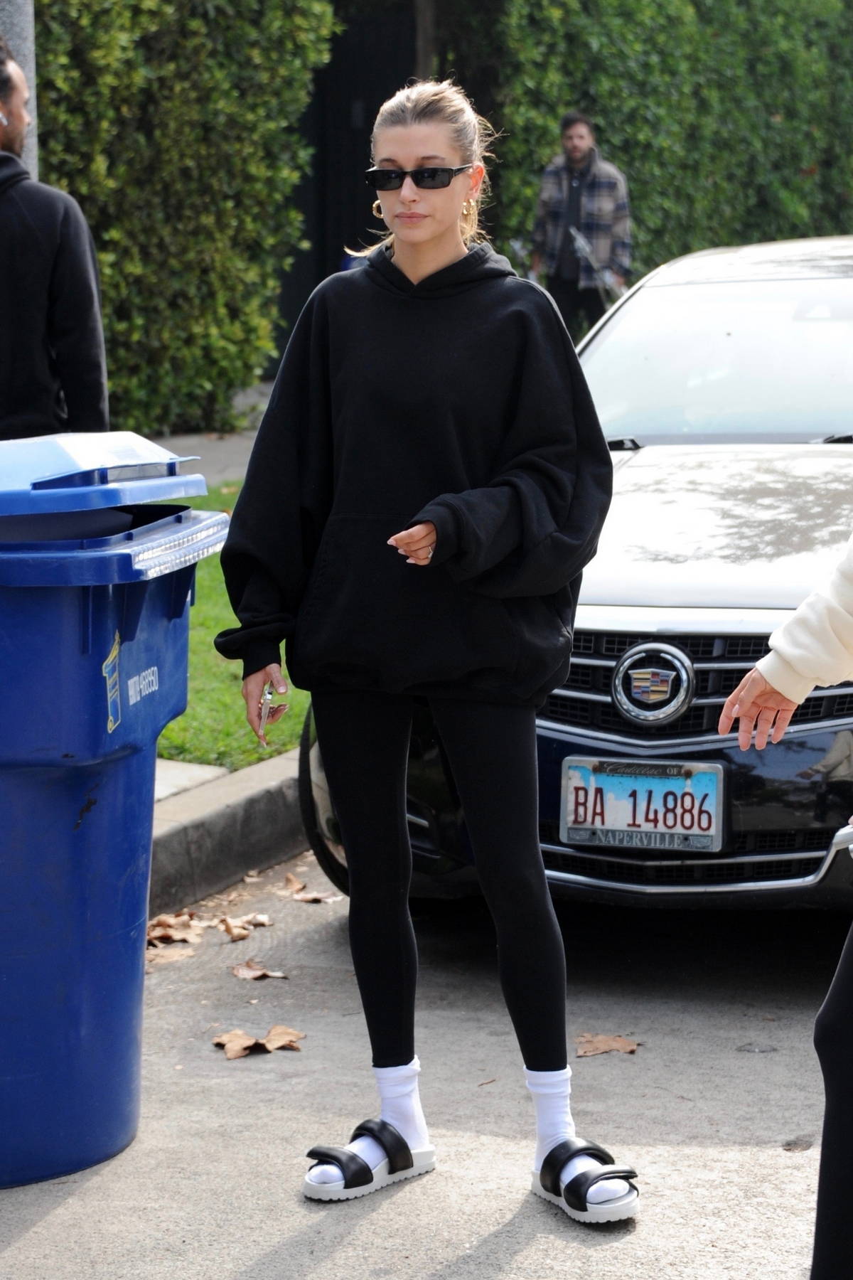 Hailey Bieber sports an oversized hoodie with leggings as she leaves her  Pilates class in West