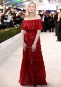 Kirsten Dunst attends the 28th Screen Actors Guild Awards at Barker Hangar in Santa Monica, California