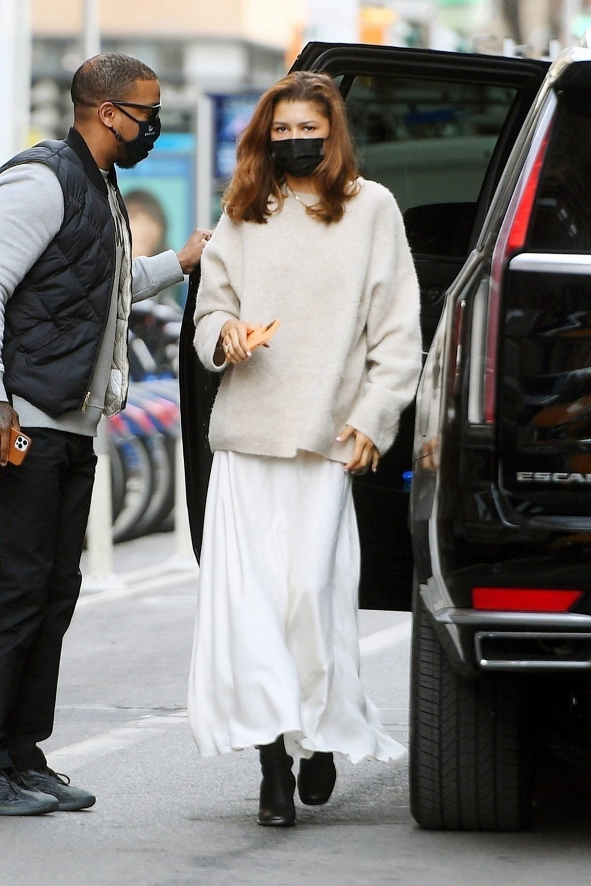Zendaya looks fab in white while making shopping trip to the Bulgari store  in New York