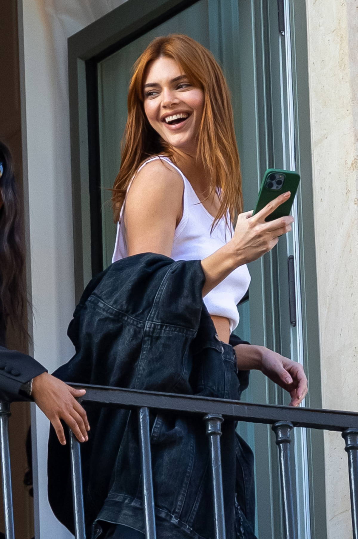 06/26/2023 Kendall Jenner leaves the Ritz Hotel to have lunch in Paris,  France, June 25. 2023 @kendalljenner wearing @stagnistudio ・Vas…