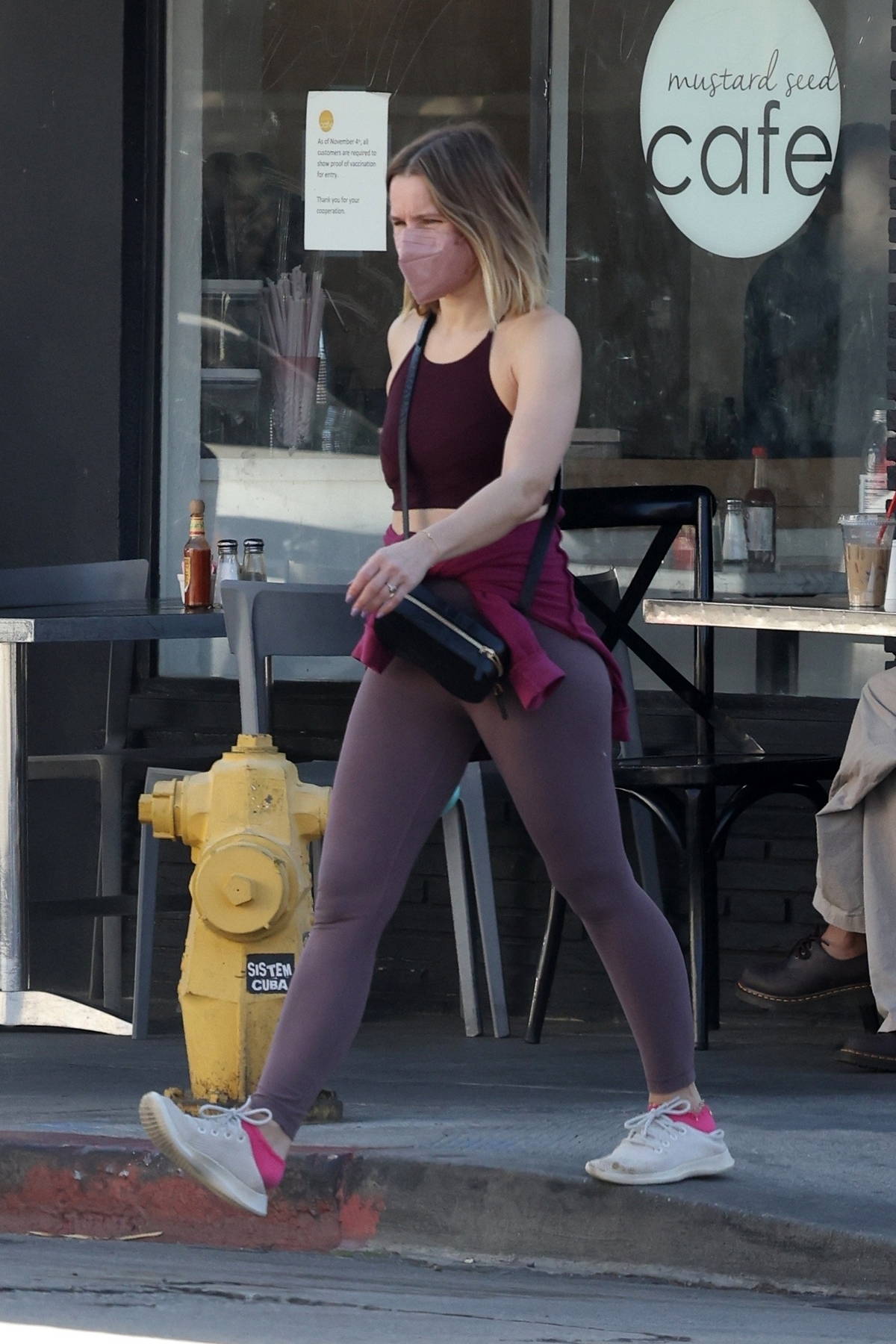 kristen bell shows off her athletic physique in a crop top and