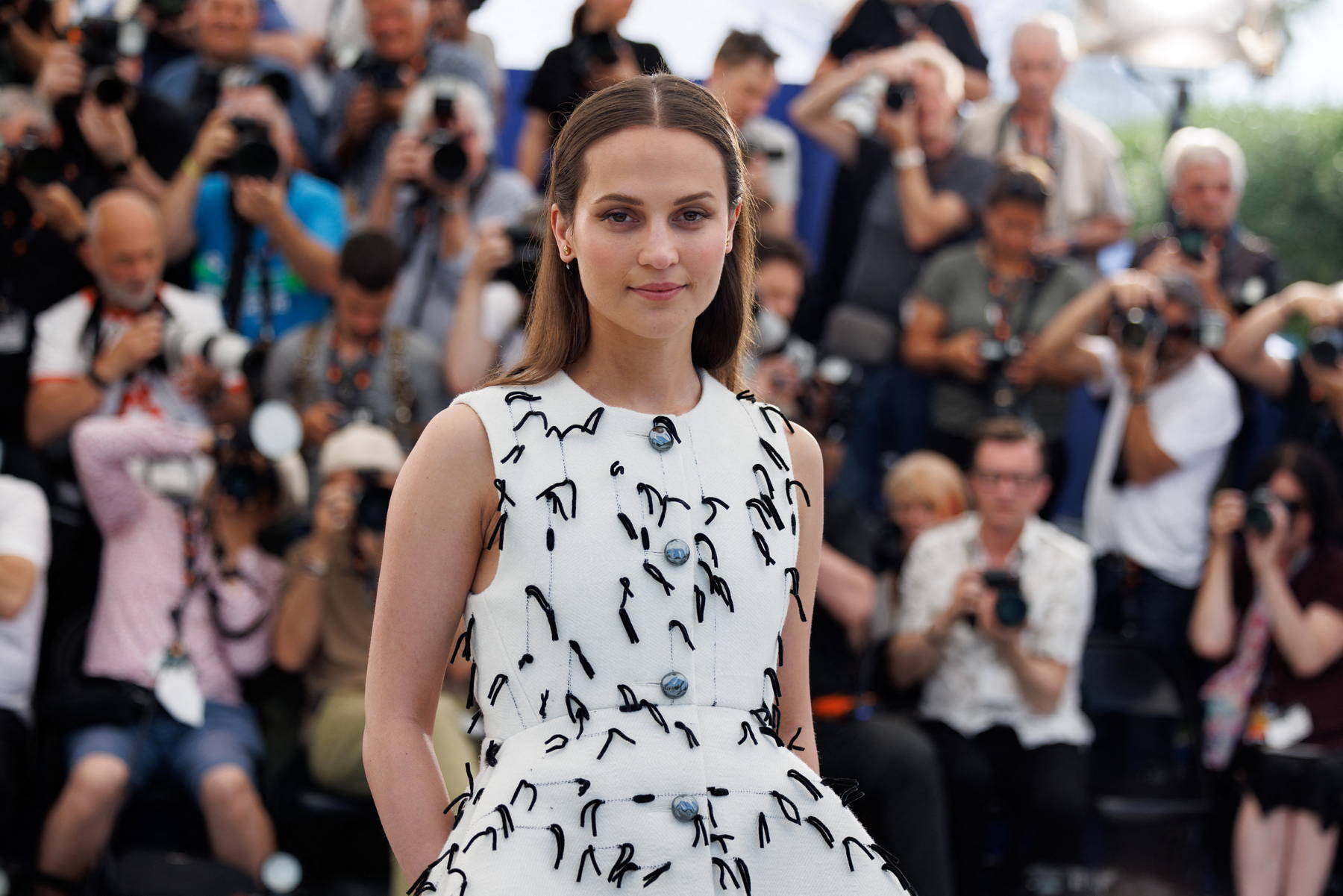 Alicia Vikander attends the Photocall for 'Irma Vep' during the 75th Cannes  Film Festival in Cannes