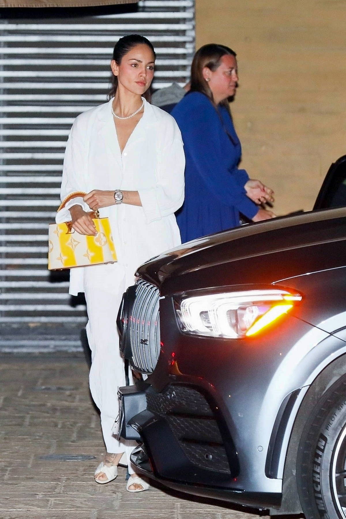 eiza gonzalez looks chic in all-white during a dinner outing at nobu in  malibu, california-290522_2