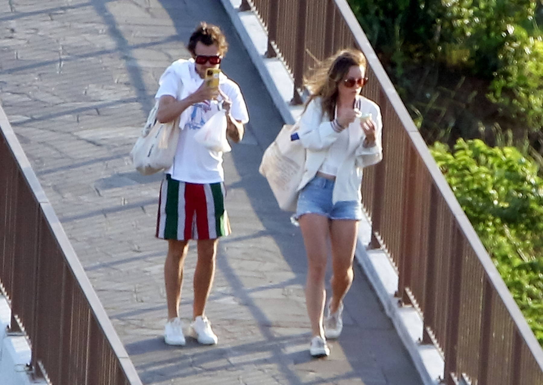 olivia wilde and harry styles spotted during their romantic getaway in ...
