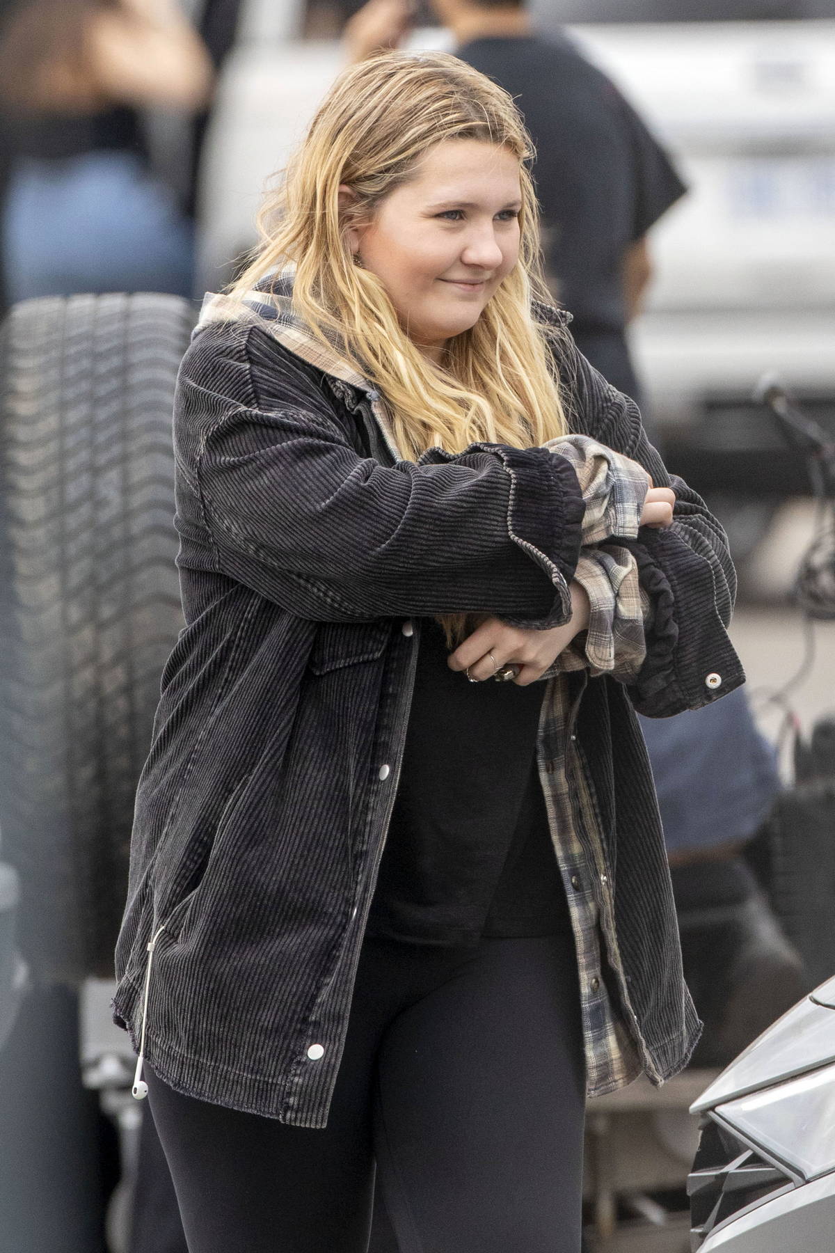 Abigail Breslin Spotted Filming The Tv Series Accused In Toronto