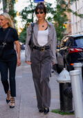 Bella Hadid keeps it stylish while stepping out for dinner with her mom Yolanda and her boyfriend Joseph Jingoli in New York City