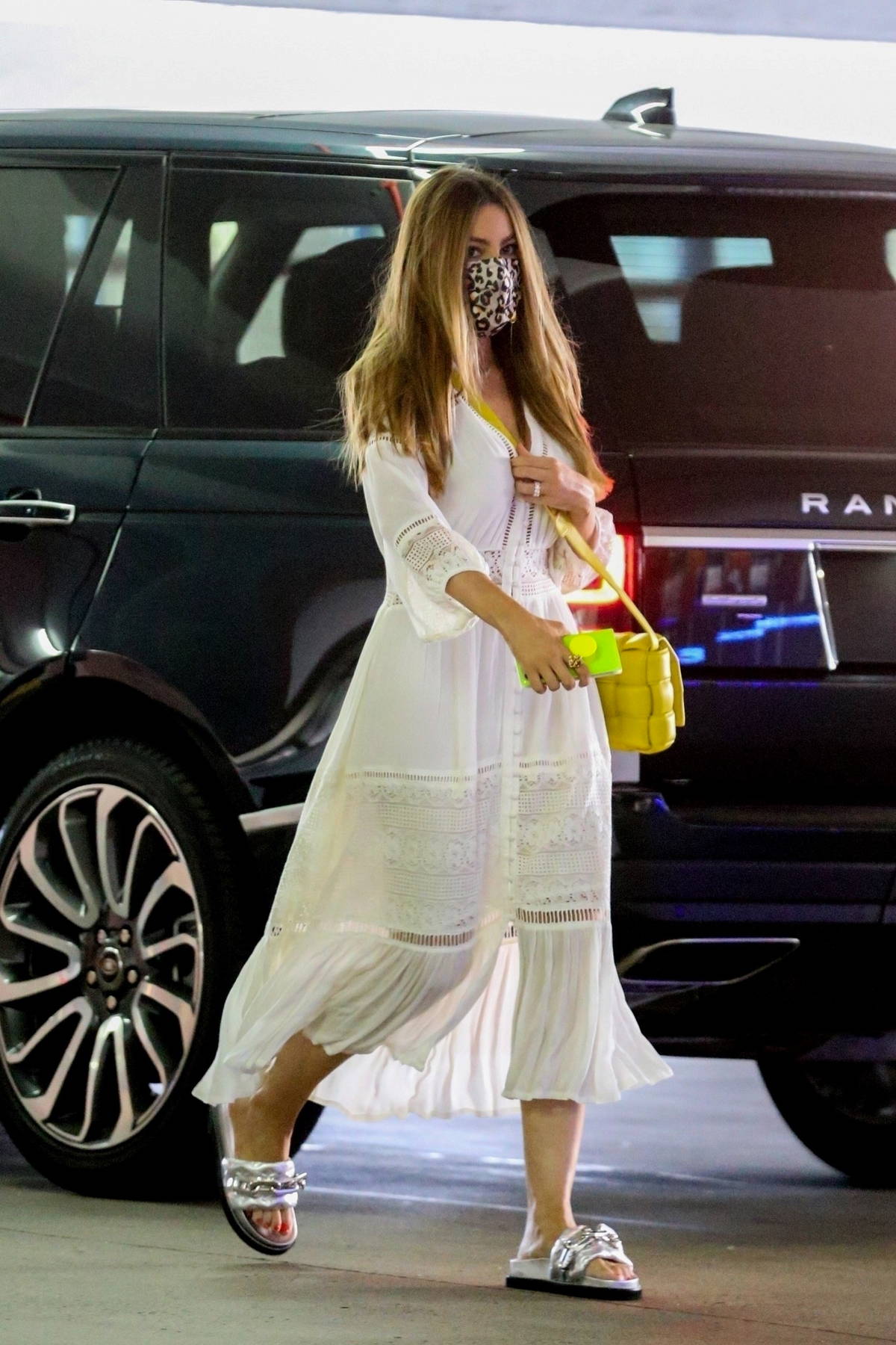 Sofia Vergara looks great in a white summer dress while out for lunch in  West Hollywood