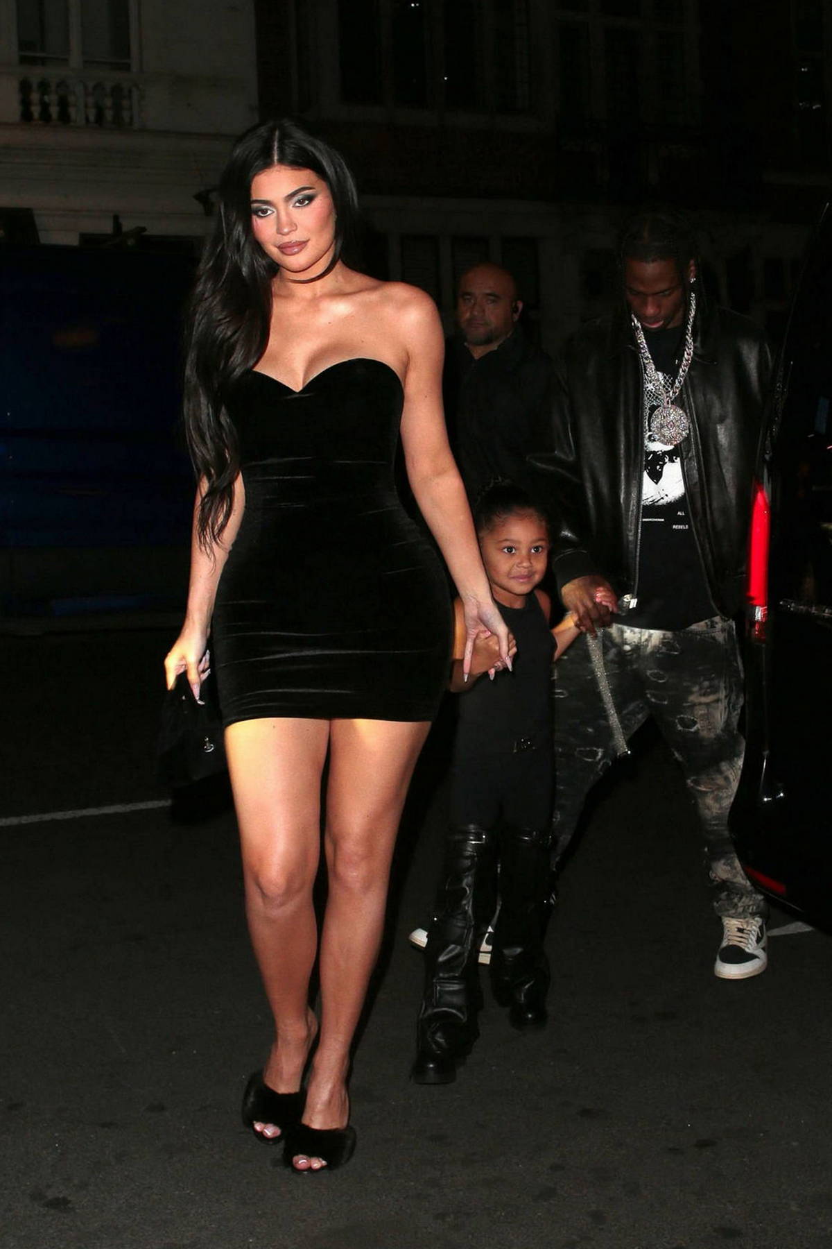 Kylie Jenner looks ravishing in a black mini dress while out for dinner ...