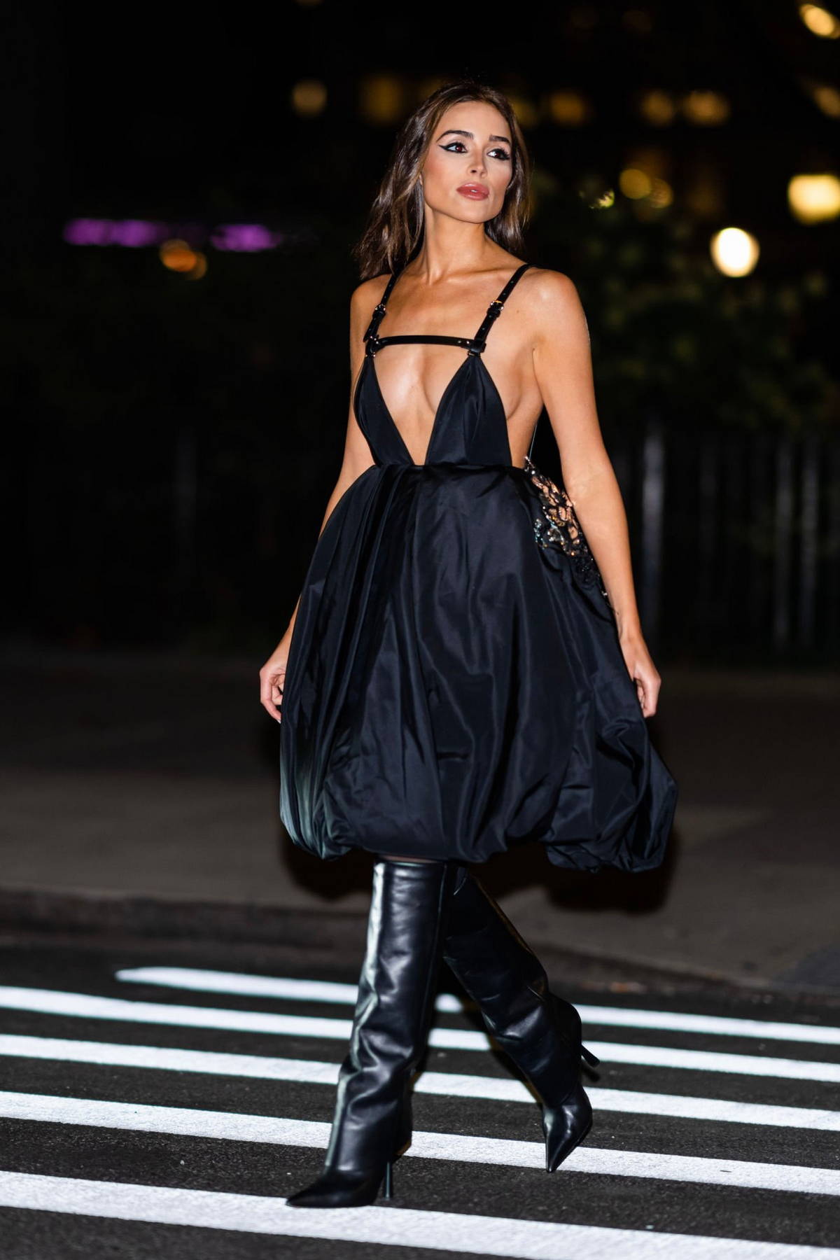 Olivia Culpo puts her toned legs on display in black leather
