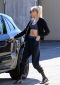 Stella Maxwell flashes her toned abs as she leaves after a workout session in West Hollywood, California