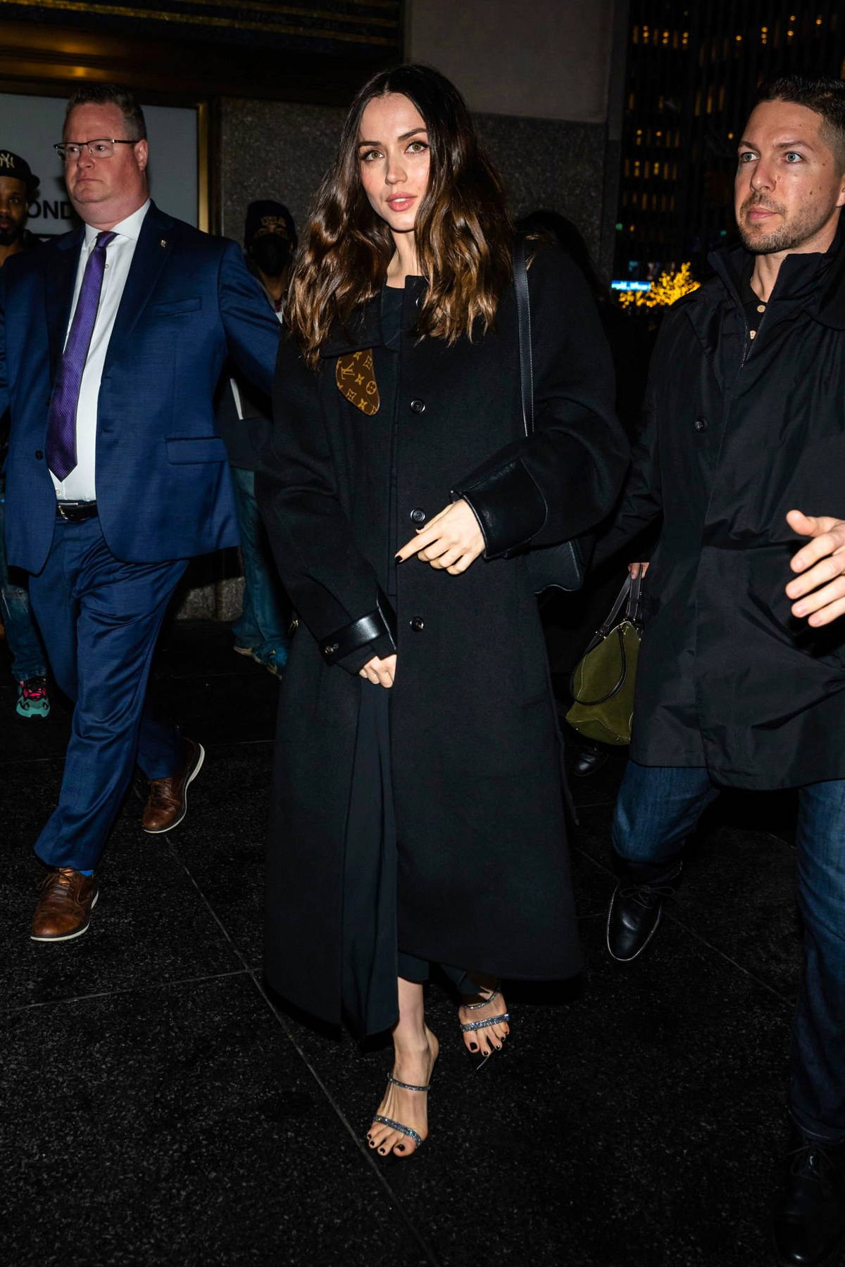 Ana de Armas looks chic in all-black Louis Vuitton while stepping