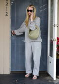 elle fanning keeps it casual and comfy in grey sweatsuit while visiting a  nail salon in los angeles-140123_7