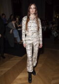sophie turner attends the louis vuitton womenswear ss23 show during paris  fashion week in paris, france-041022_4