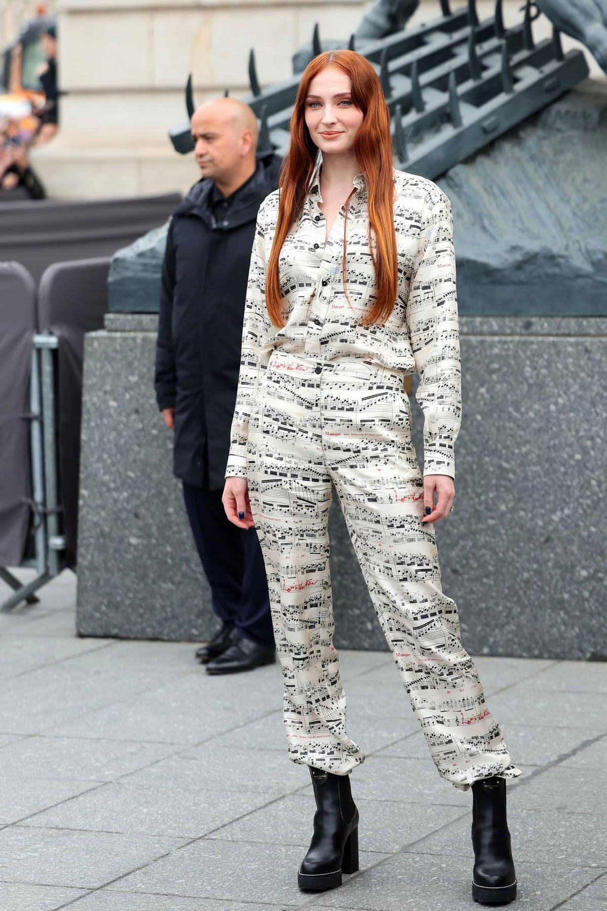 Sophie Turner attends the Louis Vuitton Womenswear Fall-Winter 2022-2023  show during Paris Fashion Week
