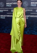 Kristen Bell attends the 9th Annual Breakthrough Prize Ceremony at the Academy Museum of Motion Pictures in Los Angeles