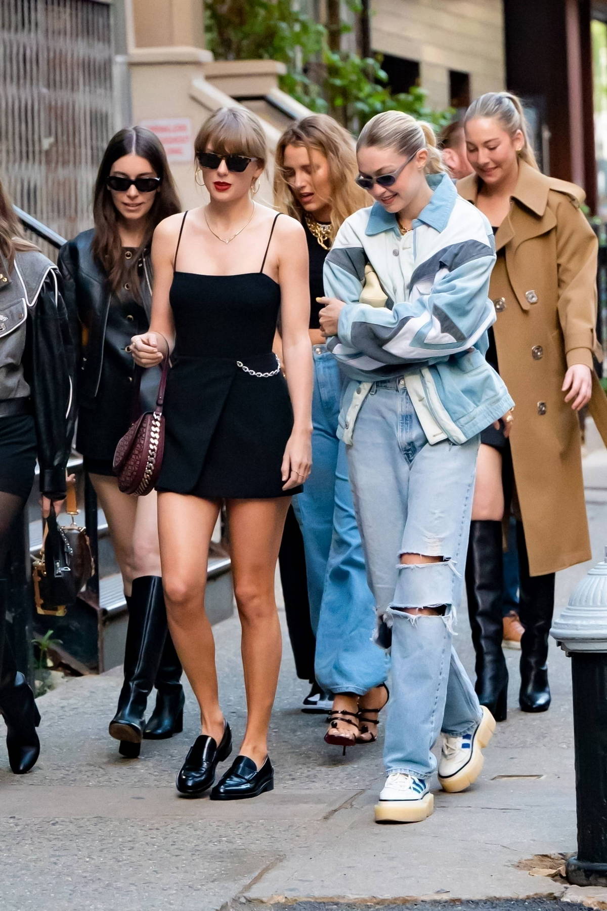 Taylor Swift and Gigi Hadid head out for a girls night with friends at Zero Bond in New York City